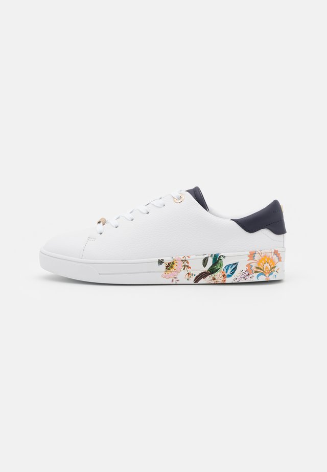 AZELEA - Sneakersy niskie - white
