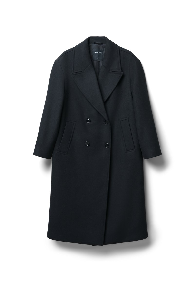 Cappotto lungo in misto lana nero con chiusura doppiopetto, ampi revers, due tasche laterali e taglio dritto. Tessuto liscio, senza motivi visibili.