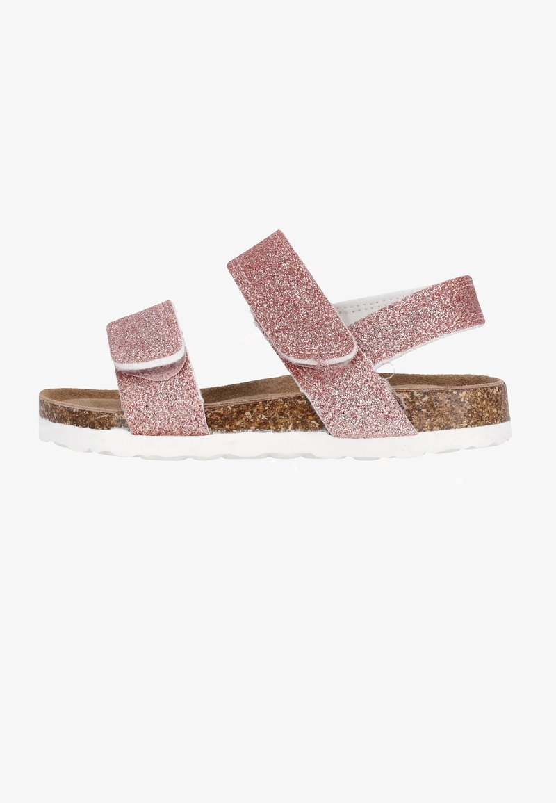 Sandali rosa glitterati con due cinturini regolabili, suola in sughero e suola in gomma bianca; presentano un design piatto e dettagli testurizzati.