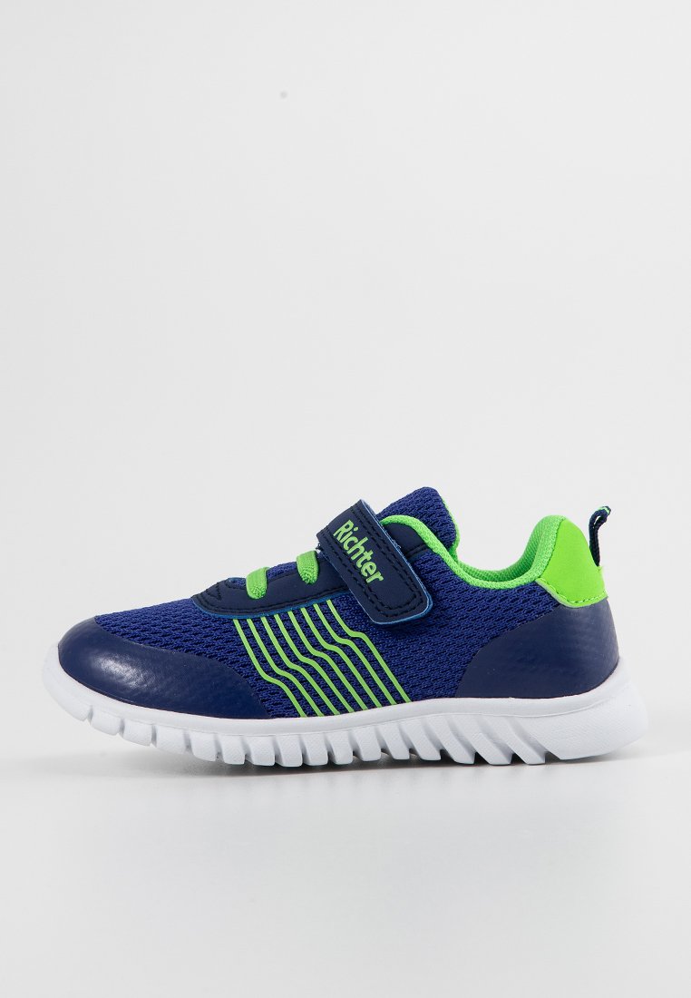 Sneakers low