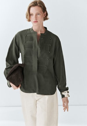 Massimo Dutti, PINTUCK WITH STAND COLLAR - Bluse - dark green