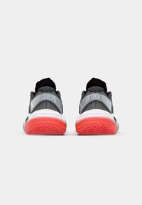 adidas Performance ASMC BARRICADE - Sapatilhas de ténis para vários pisos - footwear white/charcoal/collegiate orange