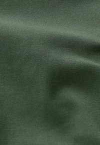 Next REGULAR FIT STRAIGHT LEG STRETCH - Chino hlače - dark green