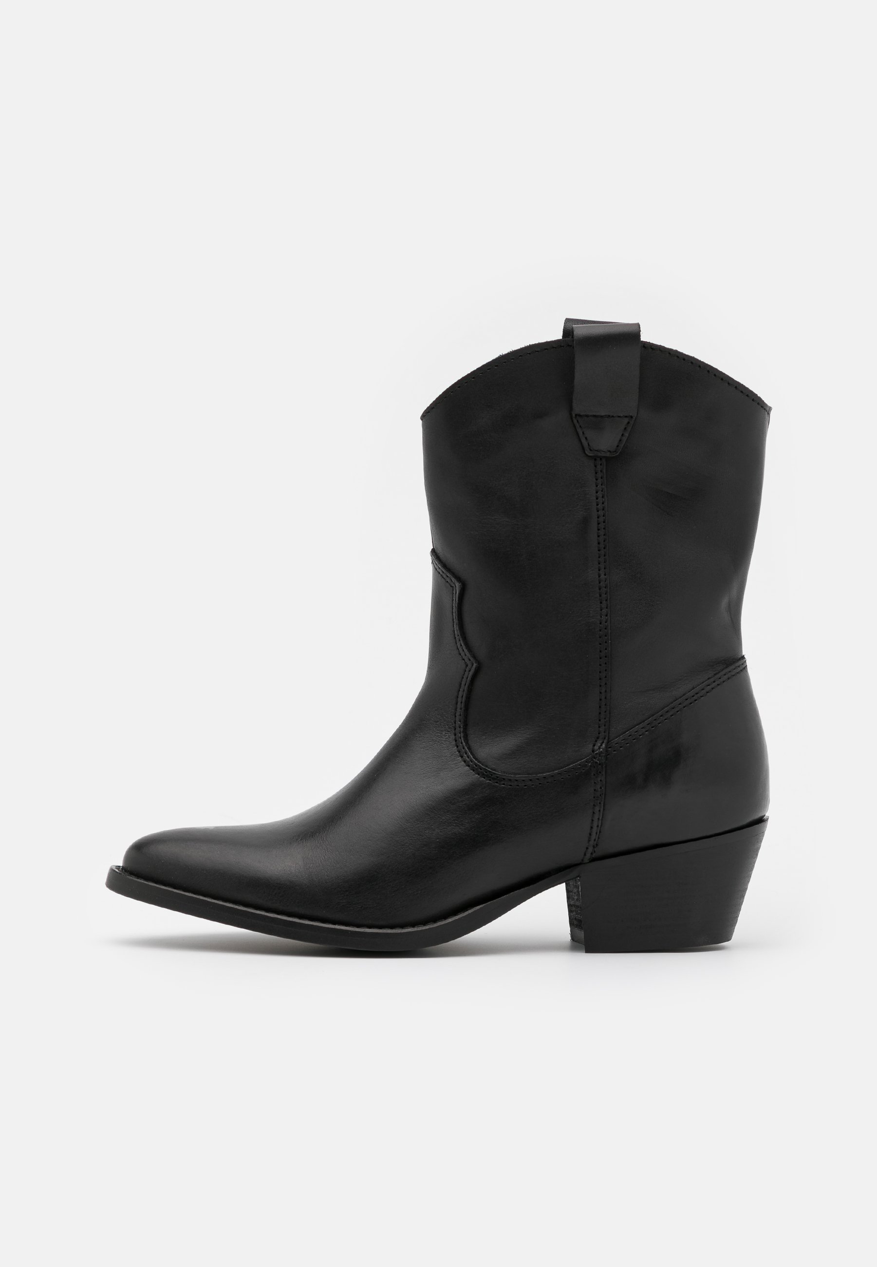 scarpe pieces
