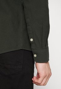 Only & Sons ONSLUCA LIFE SOLID - Camisa - peat