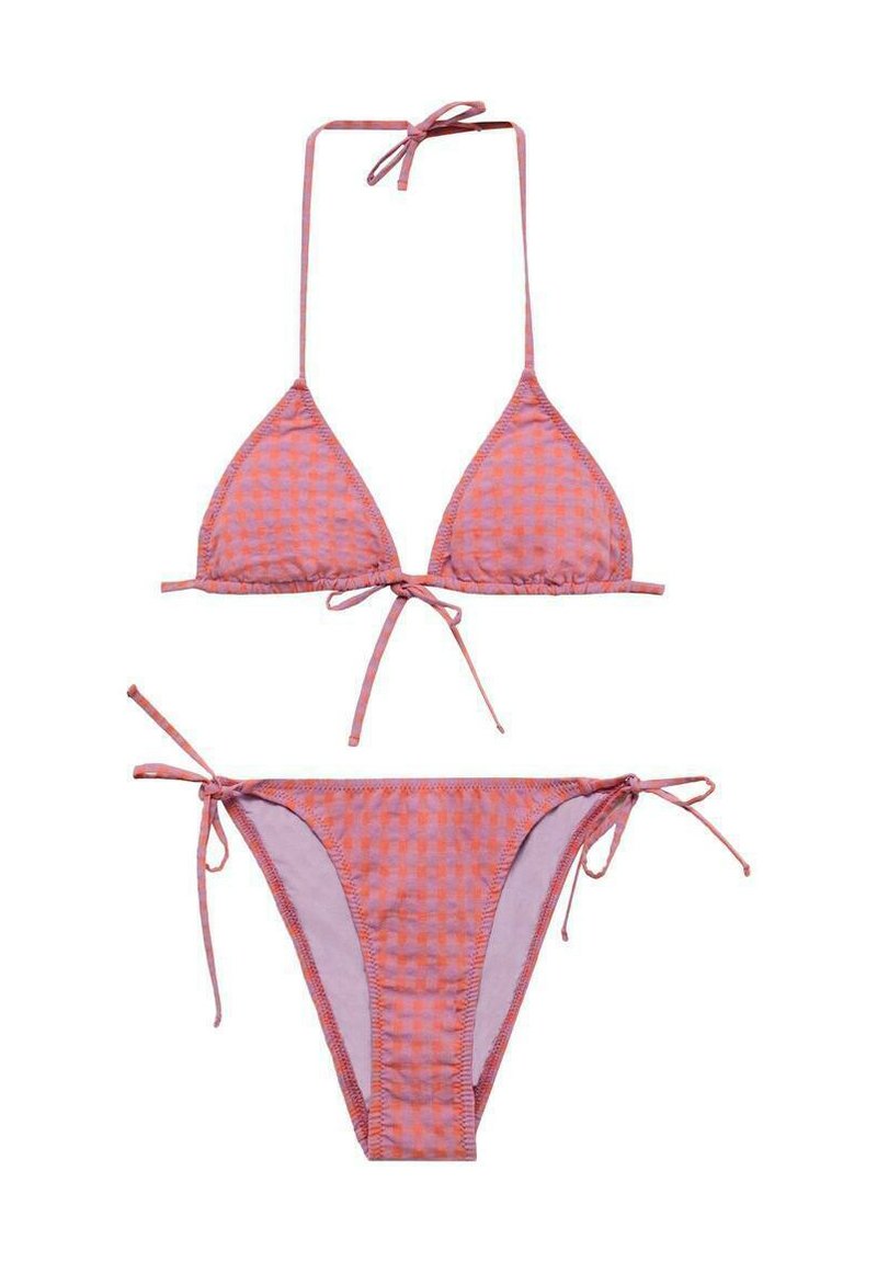 Rožnata in oranžna karirasta bikinka s trikotno zgornjim delom in vezalkami, ki vsebuje ustrezne hlačke s stranskimi vezalkami. Gladek, lahek material.