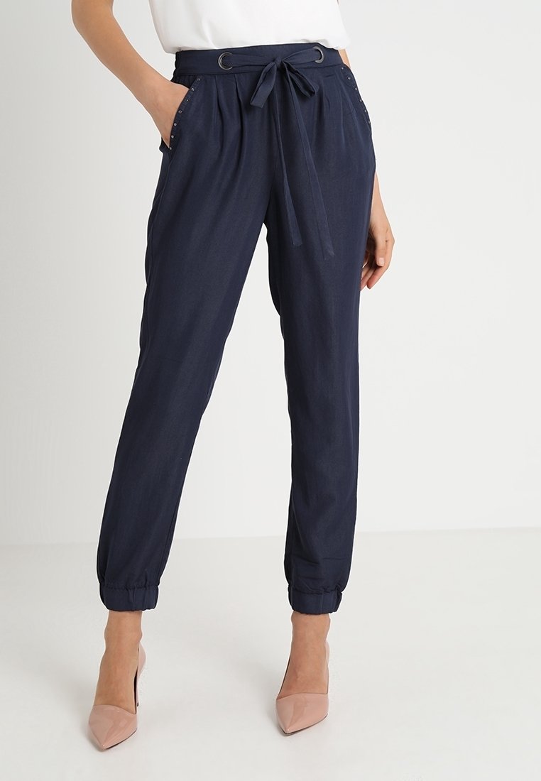 Cream Tygbyxor - dark blue