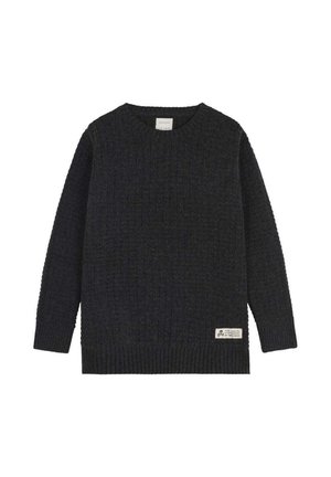 Suéter de punto gris oscuro con textura de canalé, cuello redondo y mangas largas. Presenta una pequeña etiqueta de marca en el lateral inferior.
