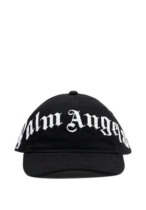 Gorra de béisbol negra con texto blanco en estilo Old English que dice ""Palm Angels"" en los paneles frontales.