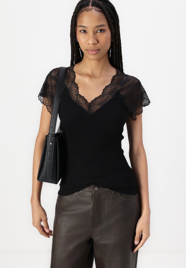 BEATHA - Print T-shirt2