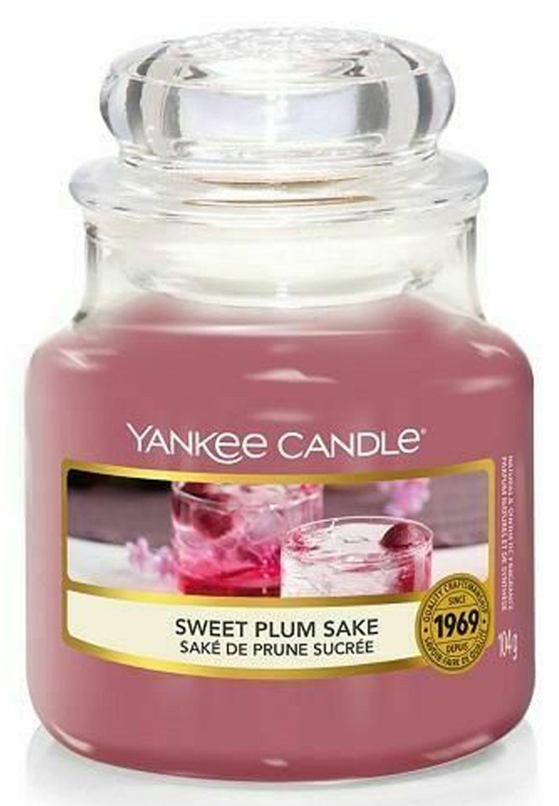Yankee Candle YANKEE CANDLE CLASSIC SMALL JAR SWEET PLUM SAKE 104G