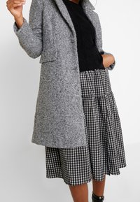 Vero Moda Cappotto classico - mottled grey