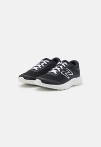 New Balance 520V8 UNISEX - Cestná bežecká obuv - black