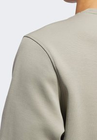 adidas Golf CREWNECK - Sudadera - cgreen