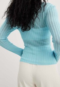 NA-KD Neule - blue
