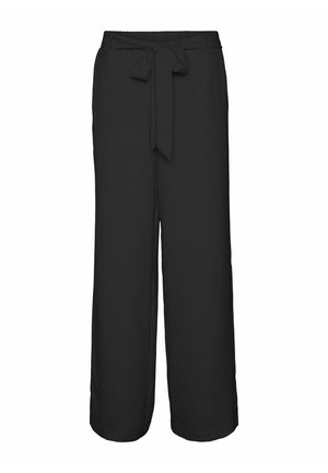 Juodi plačios kojų kelnės, pagamintos iš lengvos medžiagos. Su diržu juosmenyje ir lygiu, tekstūruotu paviršiumi. Nėra matomų raštų ar metalinių detalių.