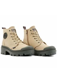 Palladium TWILL - Plateaustøvletter - miss dune
