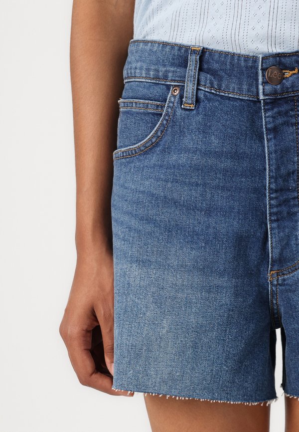 LOOSE SLOUCH - Denim shorts - ocean dive2