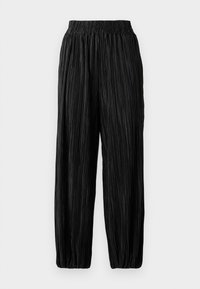 Μαύρο πλισέ παντελόνι με ελαστική μέση, διαθέτοντας άνετη εφαρμογή και στενά τελειώματα στους αστραγάλους, κατασκευασμένο από ελαφρύ, υφασμένο ύφασμα.