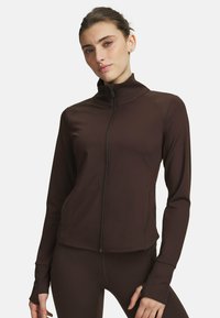 Unausgewählt, kona brown 