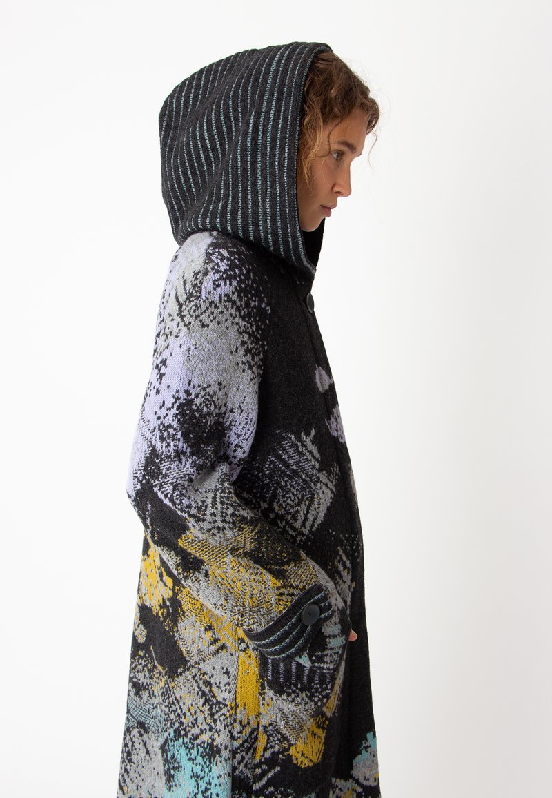 Cardigan Long IVKO à Imprimé Fleurs - Gris Anthracite & Bleu - Laine & Coton - Neuf