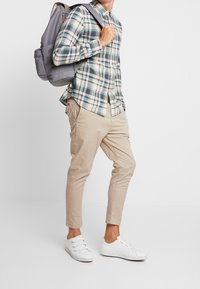 Farah Overhemd - off-white