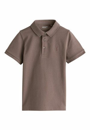 Brun polo-shirt lavet af struktureret bomuld, med krave, tre-knaps lukning og et lille broderet logo på brystet.