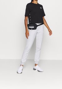 Puma Triko s potiskem - black