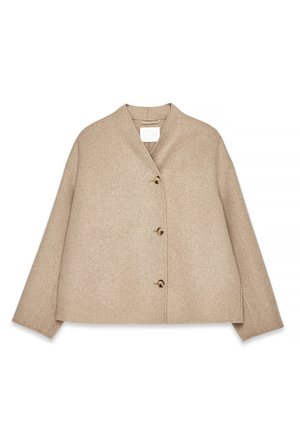 Beige langærmet uldjakke med tre knapper foran og en kravefri V-hals.