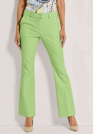 PETITE - Stoffhose - kiwi