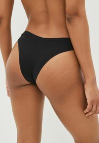 Next 4 PACK RICH EXTRA - Slip - black white nude/schwarz - Zalando