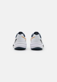ASICS SKY ELITE - Volejbalové boty - white/pure gold