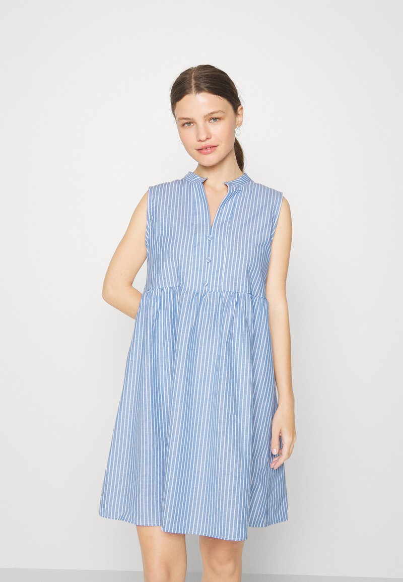 Damen Freizeitkleider | ONLY Petite ONLANNA DRESS ABOVE KNEE Blusenkleid cloud dancer/medium denim blue/weiß - YZ43950 Damen Freizeitkleider | ONLY Petite ONLANNA DRESS ABOVE KNEE Blusenkleid cloud dancer/medium denim blue/weiß - YZ43950