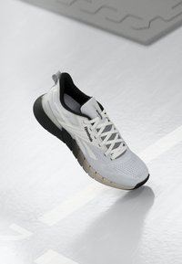NANO GYM - Training shoe - footwear white/black/moonstone