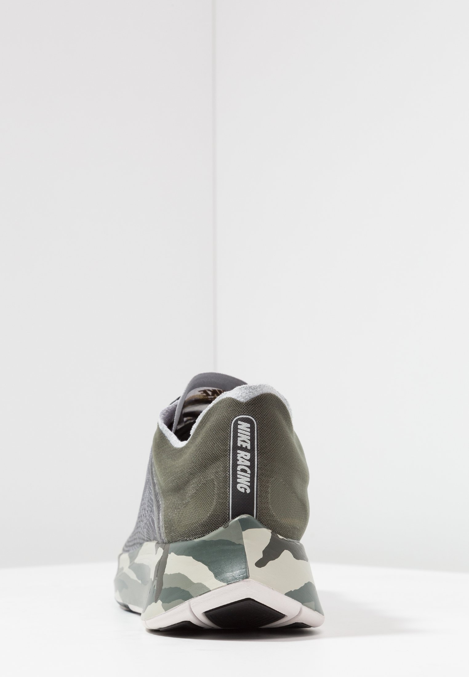 nike performance artist zoom