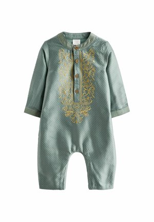 Grüner Baumwoll-Overall mit langen Ärmeln, mit goldener Stickerei auf der Vorderseite, fünf Holzknöpfen und einem strukturierten Stoffdesign.