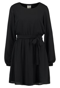 Robe noire à manches longues en tissu léger, avec un col rond, une taille à cordon et une jupe fluide.