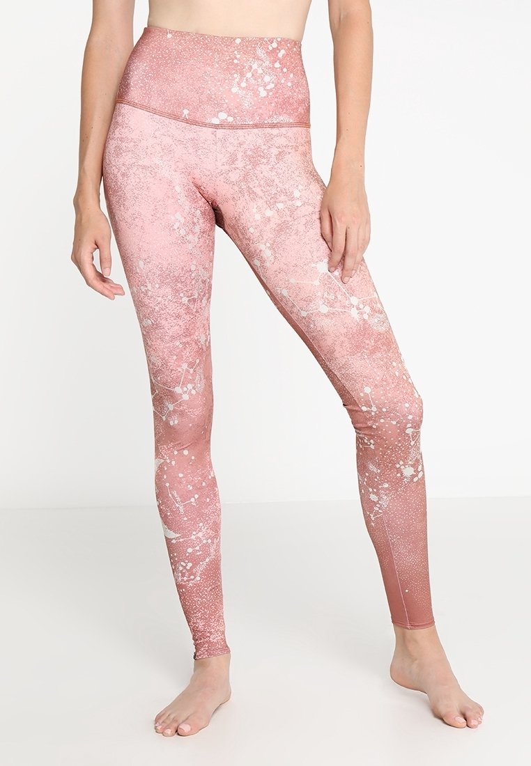 Onzie Tights - metallic red