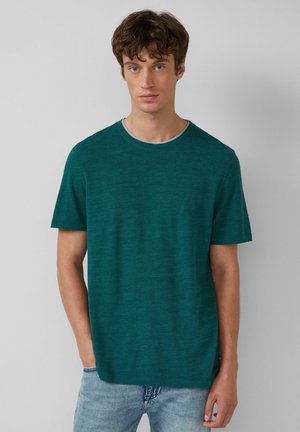 - T-shirt basic