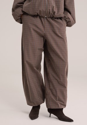 WE Fashion, WE FASHION - Püksid - brown