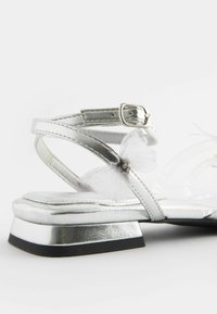 Next FOREVER COMFORT REGULAR FIT - Sandalias - silver