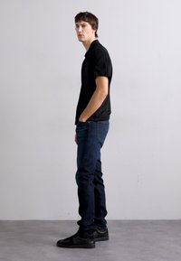 AG Jeans TELLIS MODERN - Karcsúsított farmerek - viper