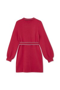 Czerwona dzianinowa sukienka, okrągły dekolt, długie bufiaste rękawy, elastyczny pasek w talii z kontrastującym paskowanym detalem. Gładka faktura. Gładki tył.