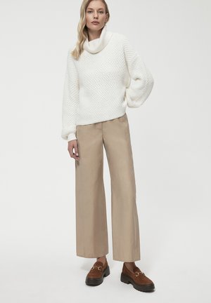 RYŁKO Półbuty wsuwane