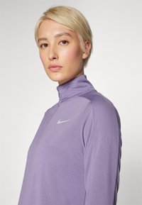 Nike Performance DRI-FIT PACER - Top dugih rukava - daybreak/reflective silver