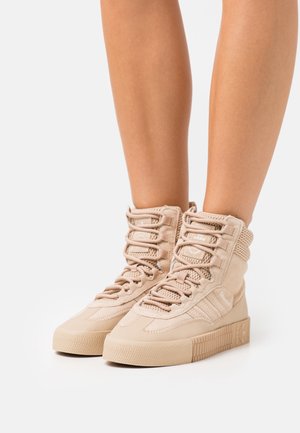adidas Originals, Baskets montantes - nude