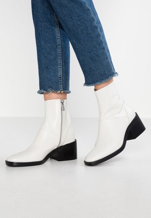 Topshop Stiefelette - white