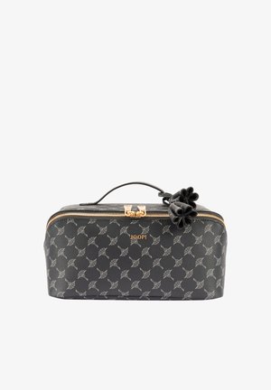 Zwarte cosmetische tas met ritssluiting, gestructureerd materiaal, gouden beslag en een bloemaccent. Heeft een herhalend patroon van kleine ontwerpen.