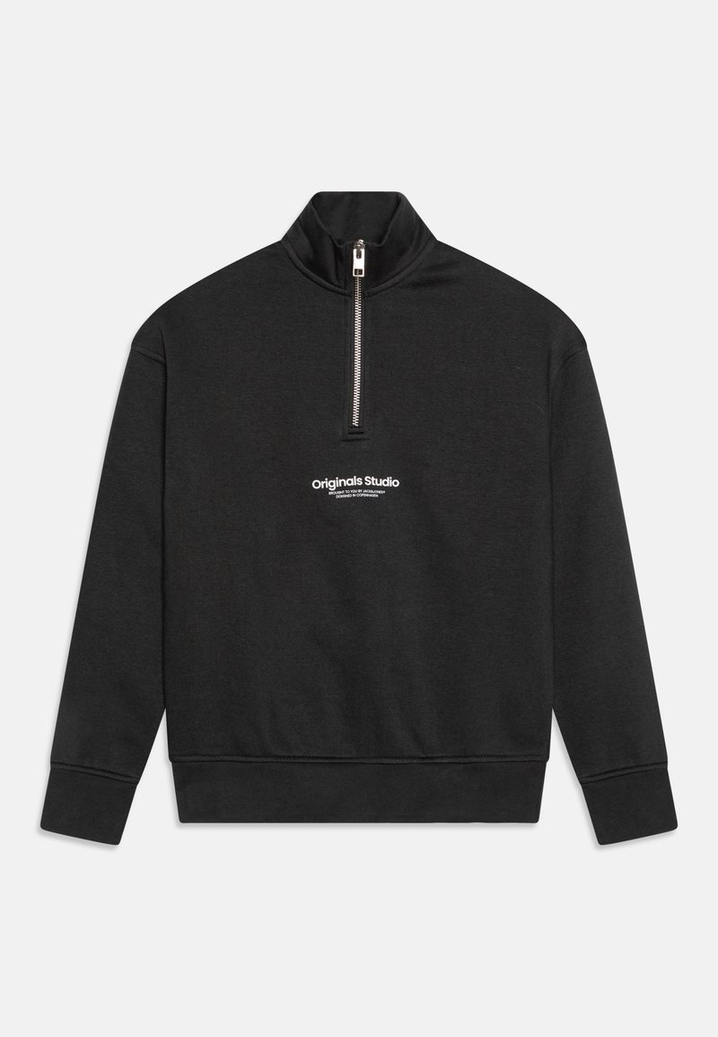 Sweatshirt noir mi-lourd avec un col montant et une fermeture éclair en demi-longueur. Présente un petit texte graphique blanc sur le devant. Texture douce.