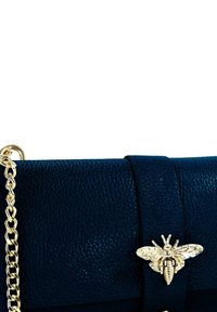 DrachenLeder TOSCANTO - Clutch - dunkelblau